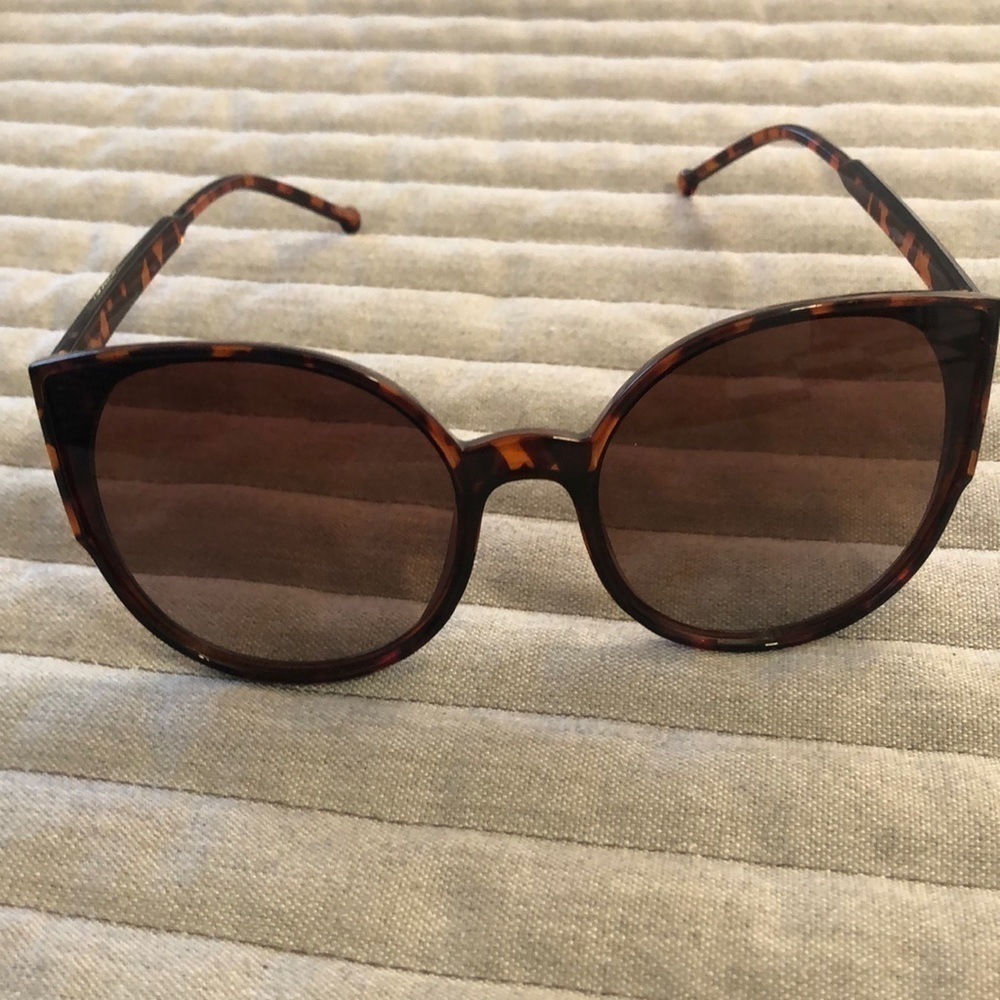Tortoise Shell Sunglasses